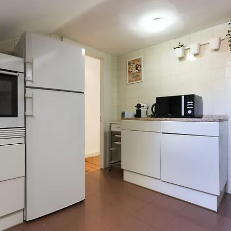 Chiado Views By Homing Appartamento *